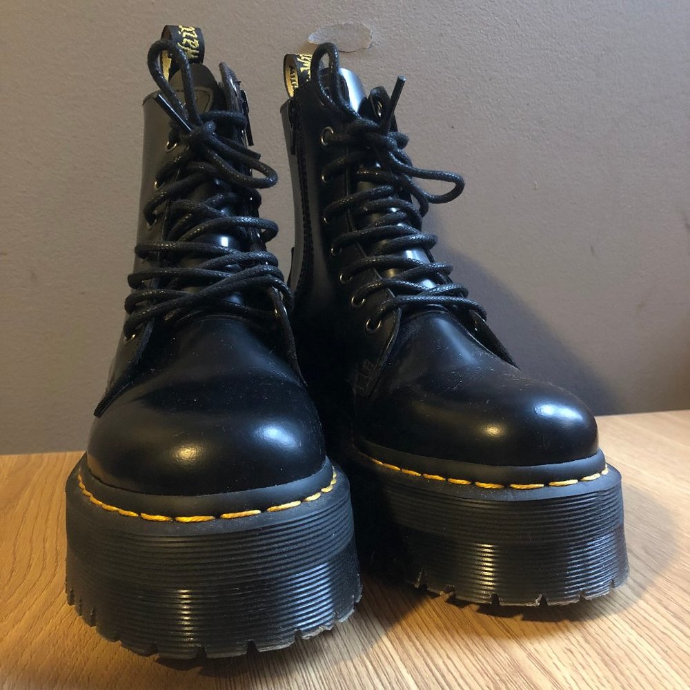 Dr Martens Jadon black platform boots